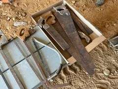 Flat of hand saws