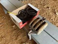 Large 3 groove pulley and rope