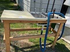 Metal Sink on Stand