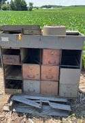 Metal storage cabinet w/drawers