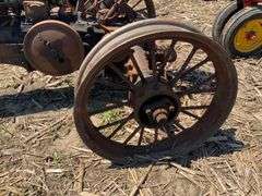 1936 John Deere Unstyled B Tractor, Front metal wheels, rear metal rims, ro