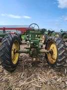 1942 John Deere B, NF, (bad trans); non runner 

SN#120276