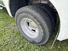 ** 2002 Ford F-350, 7.3 Diesel, Lariat, 4 Door, Dually, 83,000 Miles, B&W 5