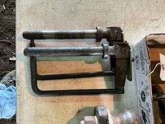 Hitch Pins, Ball Hitch, (2) Self Latching Hitch Pins