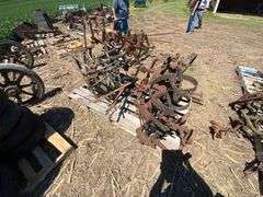 JD H cultivator mounted 2 row cultivator