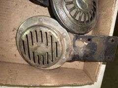 Siren and Speakers for Vintage Automobiles