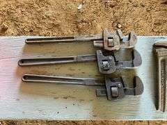 Flat of pipe wrenches
