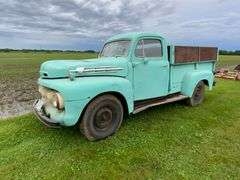 ** 1952 Ford Pickup, 1-ton, Step Side Box, Flat Head V8, Manual 4sp. w/Box 