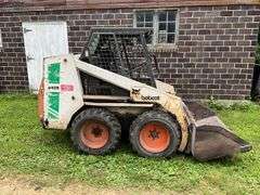 Melrose Bobcat Skid Loader, Model 642B, Gas Engine, 60” Bucket, Aux. Hydrau