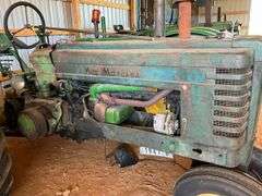 John Deere B Tractor, NF, PTO, Drive Bar, Runs/drives ; "mis-match" elect s