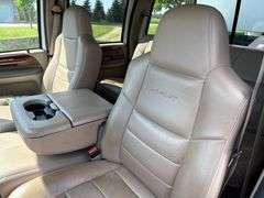 ** 2002 Ford F-350, 7.3 Diesel, Lariat, 4 Door, Dually, 83,000 Miles, B&W 5