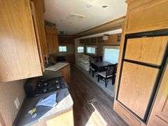 ***2018 Premier 5th Wheel camper; 38FW2018, 38FT, tri-axle with front maste