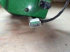 John Deere StarFire 3000 Receiver Globe, SF1, Old Style Mounts, Sells with 