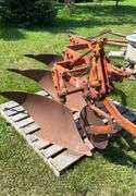 Allis Chalmers 3 Bottom Plow w/Colters