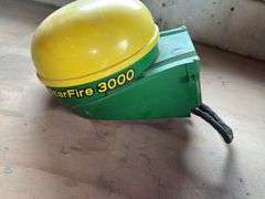 John Deere StarFire 3000 Receiver Globe, SF1, Old Style Mounts, Sells with 