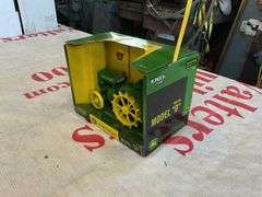 Ertl 1/16 JD Model D