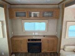 ***2018 Premier 5th Wheel camper; 38FW2018, 38FT, tri-axle with front maste