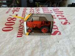 Ertl 1/16 JD 1947 Model MI tractor