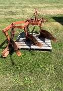 Allis Chalmers 3 Bottom Plow w/Colters