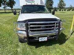 ** 2002 Ford F-350, 7.3 Diesel, Lariat, 4 Door, Dually, 83,000 Miles, B&W 5