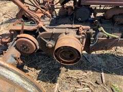 1936 John Deere Unstyled B Tractor, Front metal wheels, rear metal rims, ro