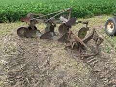 John Deere Yakima 200 3pt 3 bottom plow w/coulters w/3pt hitch attachment