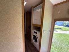 ***2018 Premier 5th Wheel camper; 38FW2018, 38FT, tri-axle with front maste