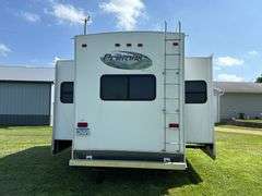 ***2018 Premier 5th Wheel camper; 38FW2018, 38FT, tri-axle with front maste