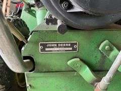 John Deere 826 Snowblower