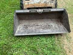 Melrose Bobcat Skid Loader, Model 642B, Gas Engine, 60” Bucket, Aux. Hydrau