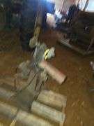 Pedestal grinder