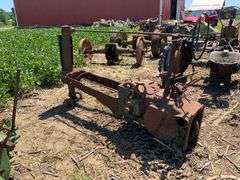 John Deere G Tractor, Parts Tractor, NF; no serial number; frame & transmis