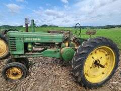 1942 John Deere B, NF, (bad trans); non runner 

SN#120276