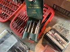 Assorted Drill Bits, Drill Bit Sets, Extractor Set, Small Screw Drivers