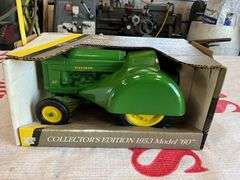 Ertl 1/16 JD 1953 Model 60 Orchard tractor