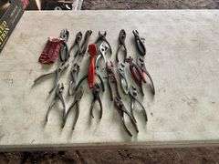 Flat of Assorted Pliers