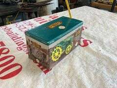 Ertl 1/16 JD 1924 Model D Tractor laser etched special anniversary edition