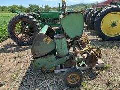 John Deere 2 row model #71 corn planter w/fertilizer