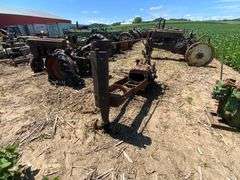 John Deere G Tractor, Parts Tractor, NF; no serial number; frame & transmis