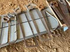 Flat of hand saws