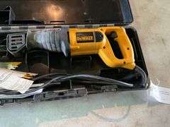 DeWalt Corded Sawzall in Case with Extra Blades