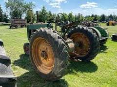 John Deere Unstyled G Tractor, Gas, NF, 13.6x38” Tires, PTO, Flat Back, SN#