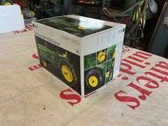 Ertl 1/16 Precision Classics JD Powershift 4020 tractor