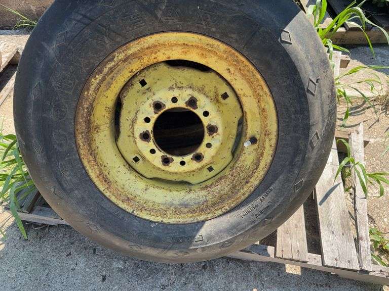(4) Implement Tires On 6 Bolt Rims - Hamilton-Maring Auction Group