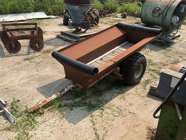 Single Axle Utility Box Trailer - HMDE no reg/no title
