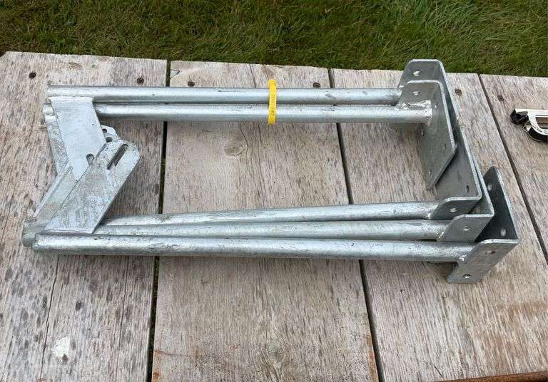 (5) ceiling fan brackets