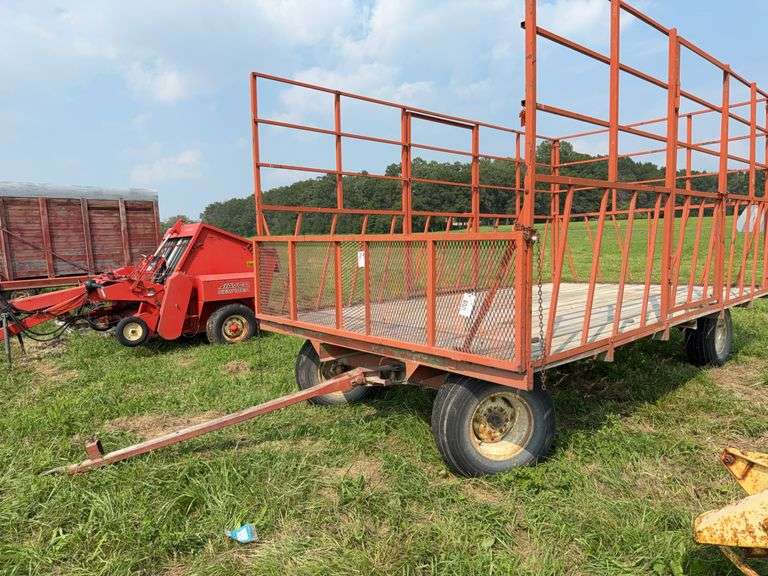 Throw Dem Racks 16’x9’ Steel Bale Throw Rack, Wood Floor, On Model 76-8 8 Ton Running ...