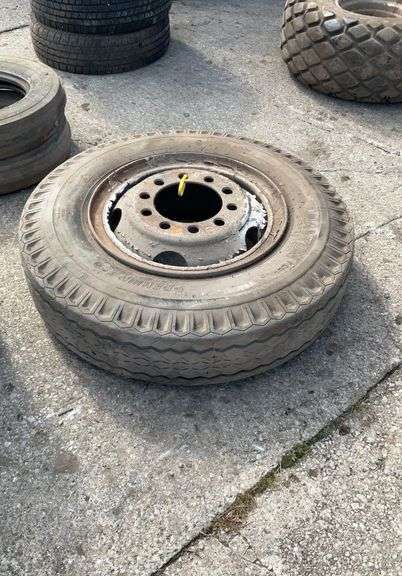(1) 7-22 tire on 10 bolt rim