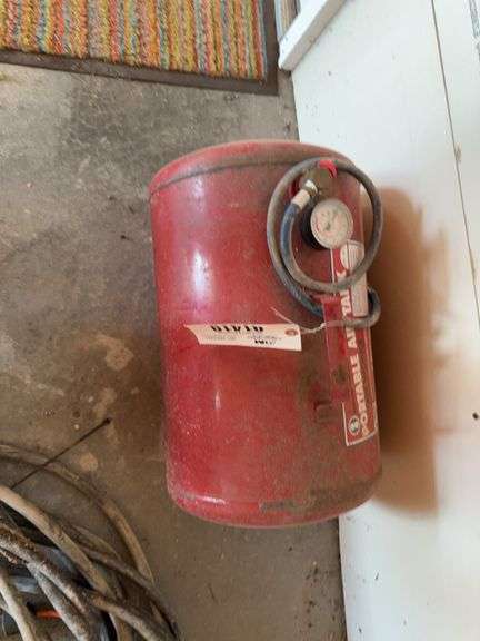 9 Gallon Portable Air Tank