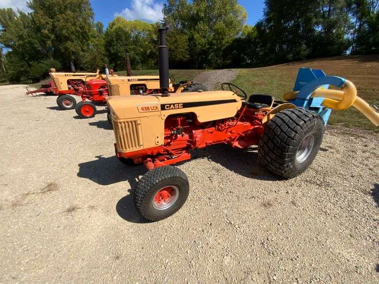 Case 430 LCK Tractor, Gas, 3pt, 540 PTO, 18.4x16” tires, 2915 hours, Model 